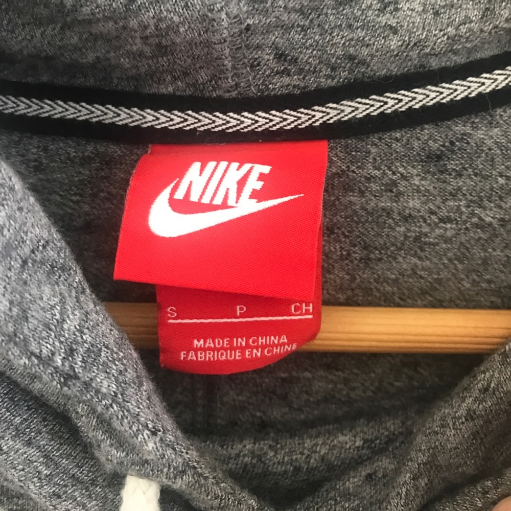 Nike pullover - Picture 3 of 3